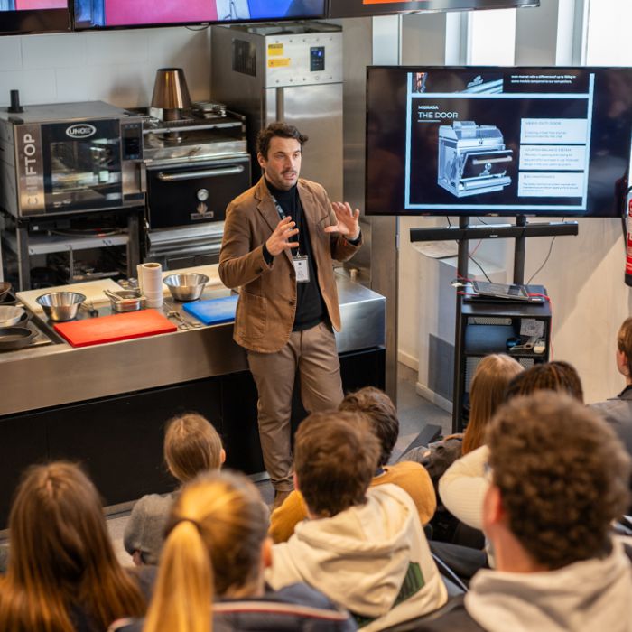 Remo & Mario Capitaneo