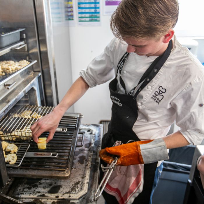 Más allá de las aulas: El desafío del fuego con Ter Groene Poorte y el CIB
