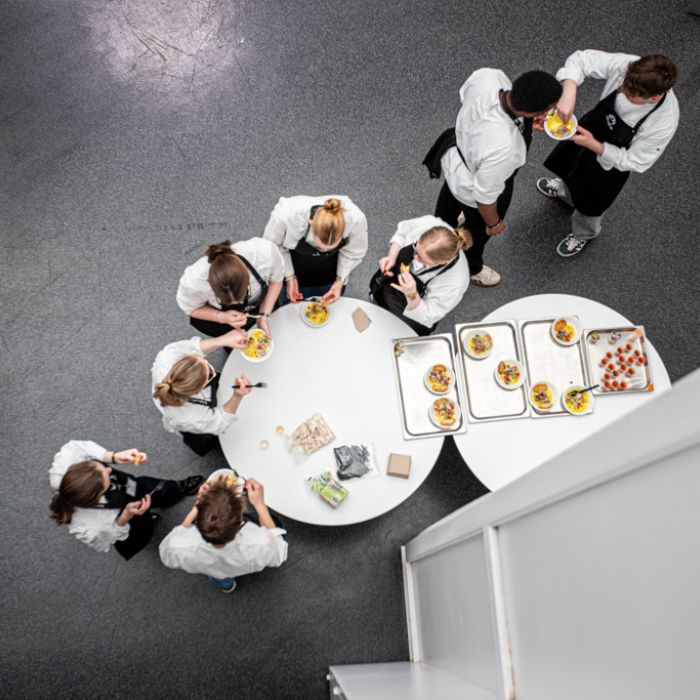 Más allá de las aulas: El desafío del fuego con Ter Groene Poorte y el CIB